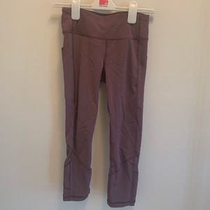 Lululemon Leggings - side pockets